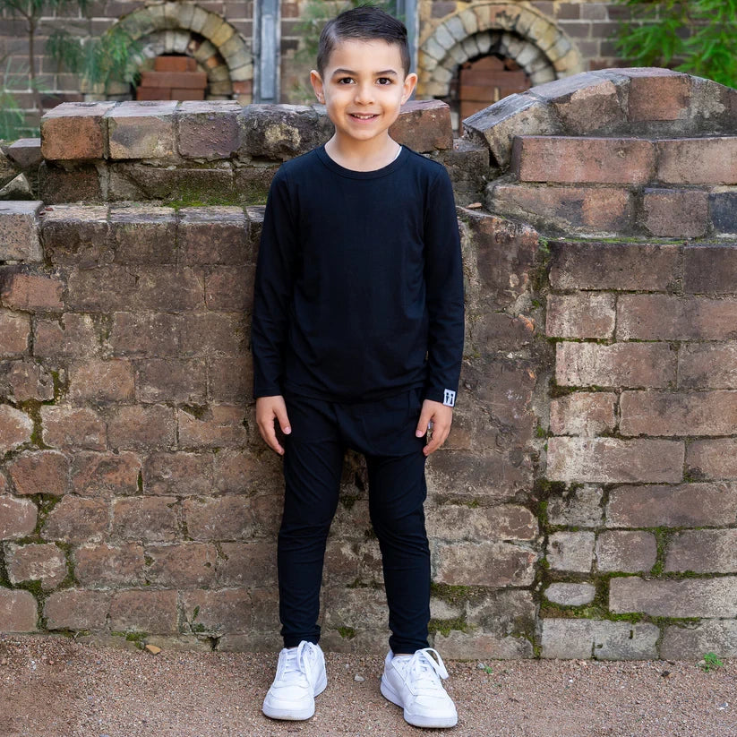 Essential Long Tee5.webp