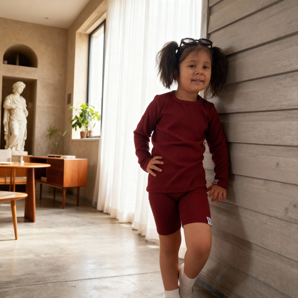 
                  
                    Ribbed Long Sleeve Tee Kids
                  
                