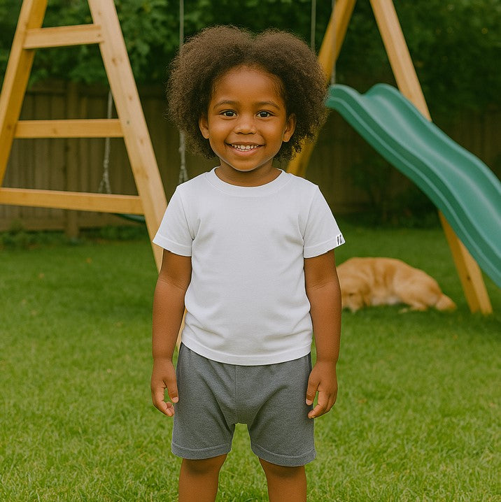 
                  
                    Essential Tee Kids
                  
                