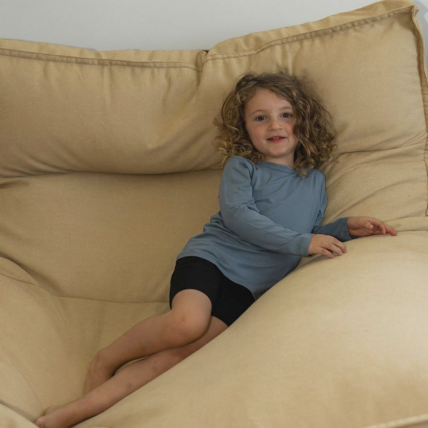 Ultra-Soft Bamboo Essential Long Sleeve Tee for Kids with Sensitive Skin (Tagless, Eczema-Friendly)